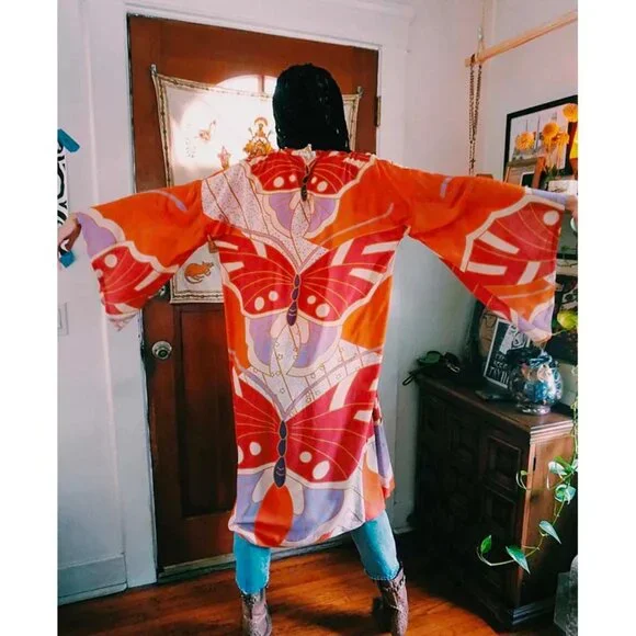 Novella Royale - The Georgia Robe in Red Butterfly Size Small - Picture 5 of 16